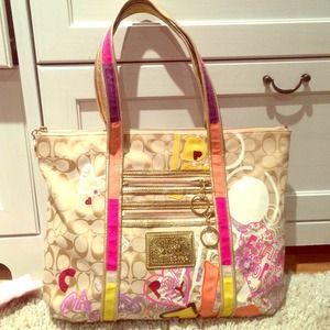 REDUCED!!!! Coach Poppy Large Purse! 💛❤️💜💚💗