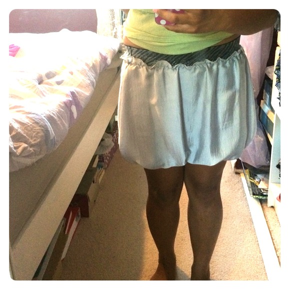 Light silver short bubble skirt
