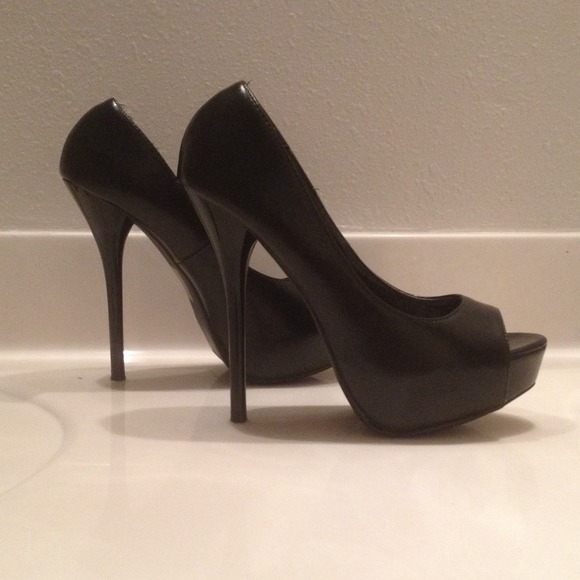 Shoes/pumps