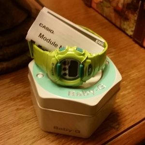 Bundle Watch and shoes for sr6