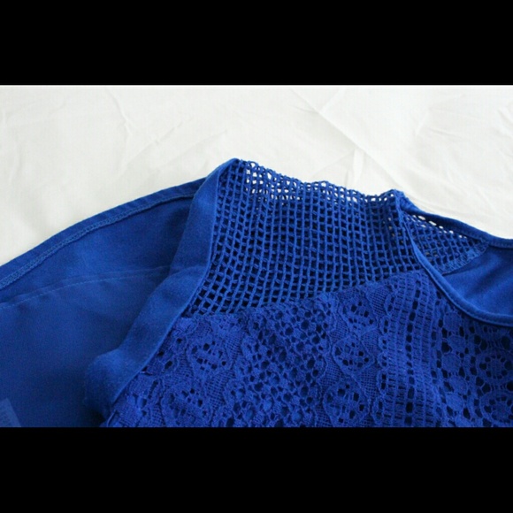 Lacey Blue - Picture 3 of 3