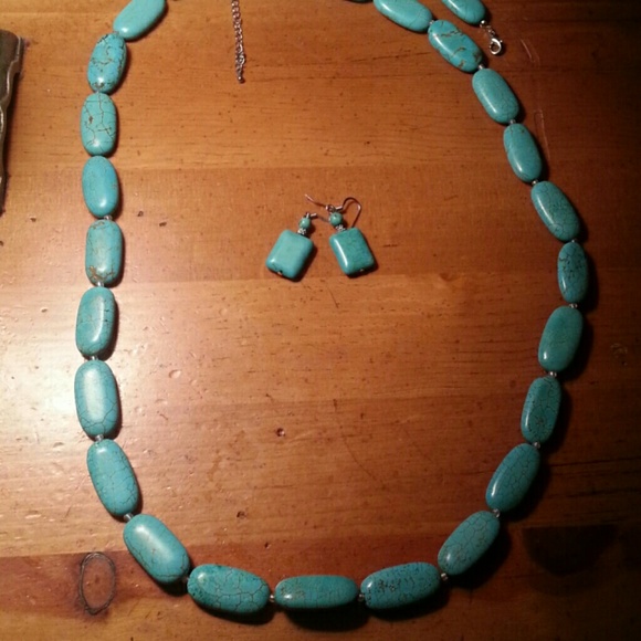 Turquoise Necklace with matching Earrings!!