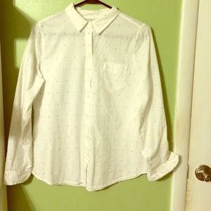 Old navy white & pink polka dot button down