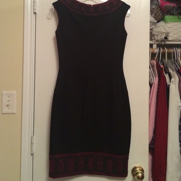 Black Maggy London dress with purple detail - Picture 2 of 2