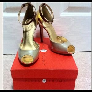 **Bundle** Ivanka Trump & Steve Madden peep toe &