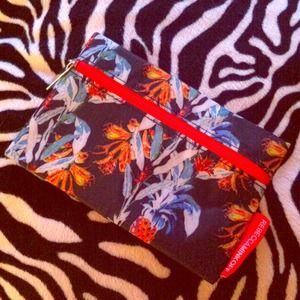 FREE WITH $15 PURCHASE Rebecca Minkoff ipsy bag