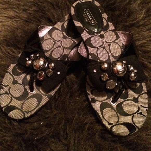 Coach black flip flop style shoe