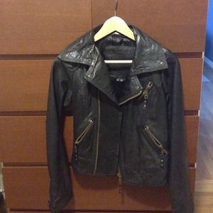 100% genuine leather jacket!