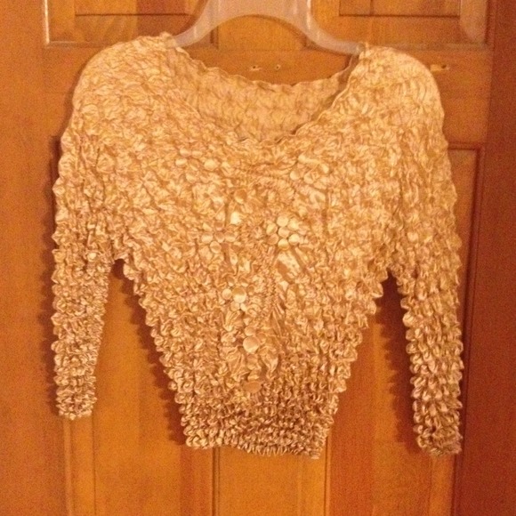 Magic scarf top