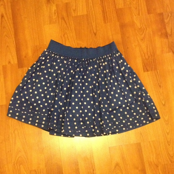 Hollister Blue and White Polkadot Skirt - Picture 3 of 3