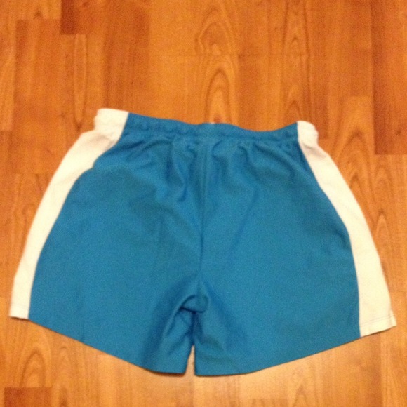 Under Armour Blue Shorts - Picture 2 of 3