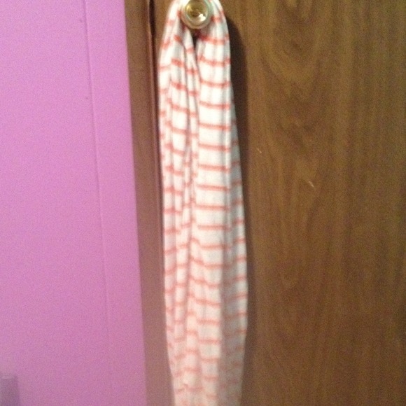 Infinity scarf