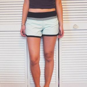Lululemon Mint Running Short