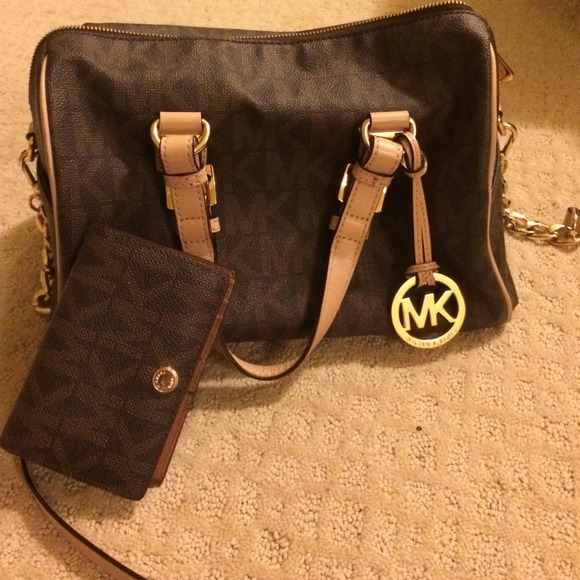 Michael Kors Grayson medium satchel and wallet