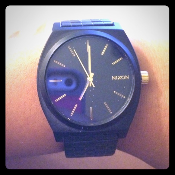 Nixon Watch