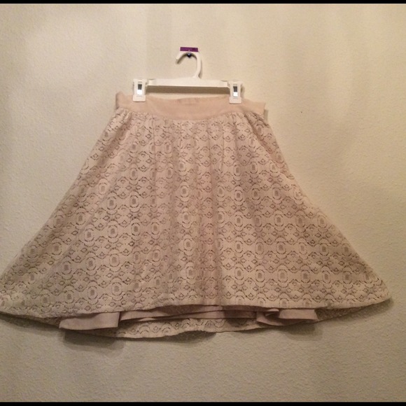 Off white lace knee length skirt