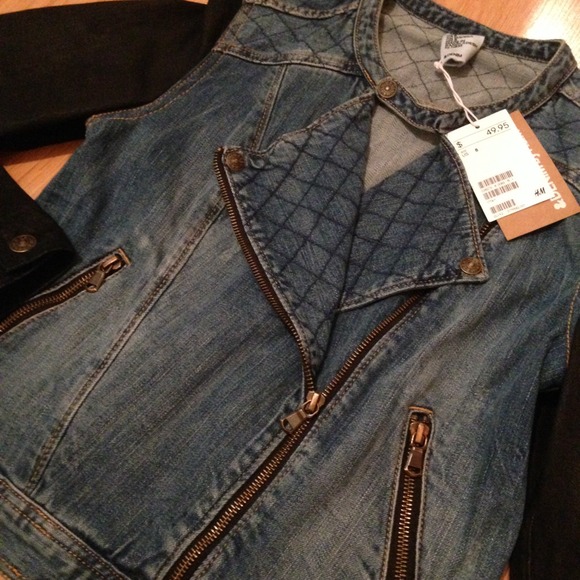❌Sold❌H&M Quilted Moto Jacket w/ Black Sleeves - Picture 2 of 4