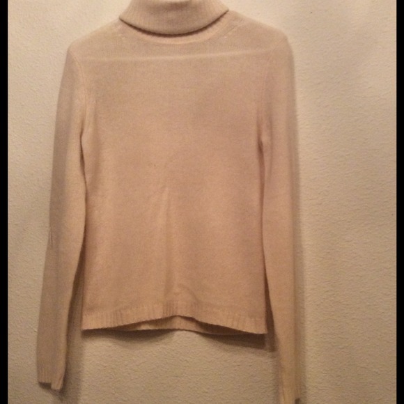 Off white 100% CASHMERE SWEATER