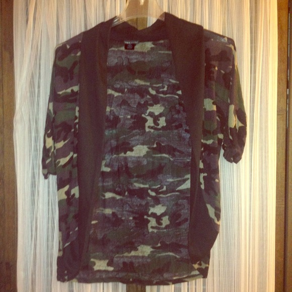 NWOT Camo Cardigan