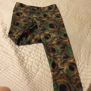 Onzie peacock S/M yoga pants!