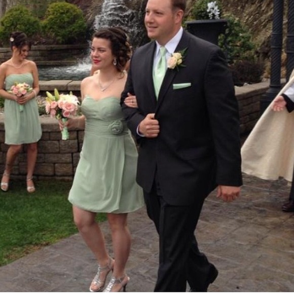 Dress - Picture 1 of 4