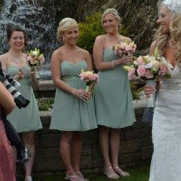 Dress - Picture 2 of 4