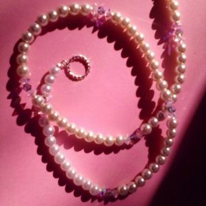 High quality Faux pearls with Swarovski crystals!