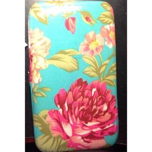 Charlotte Russe floral iphone 5 wallet