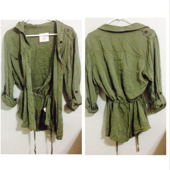 Olive green anorak - Picture 2 of 2