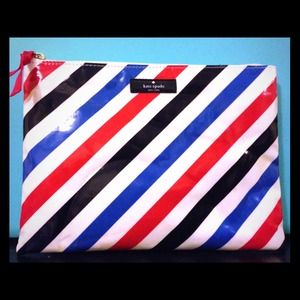Price ✂️ Kate Spade Daycation Large Pouch