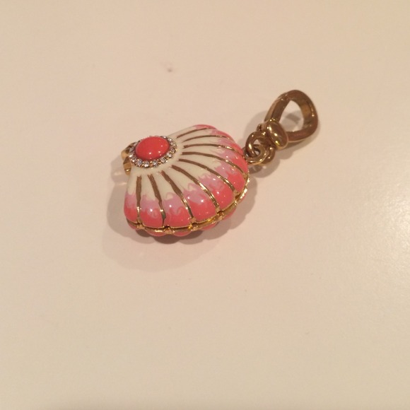 Seashell charm for charm bracelet