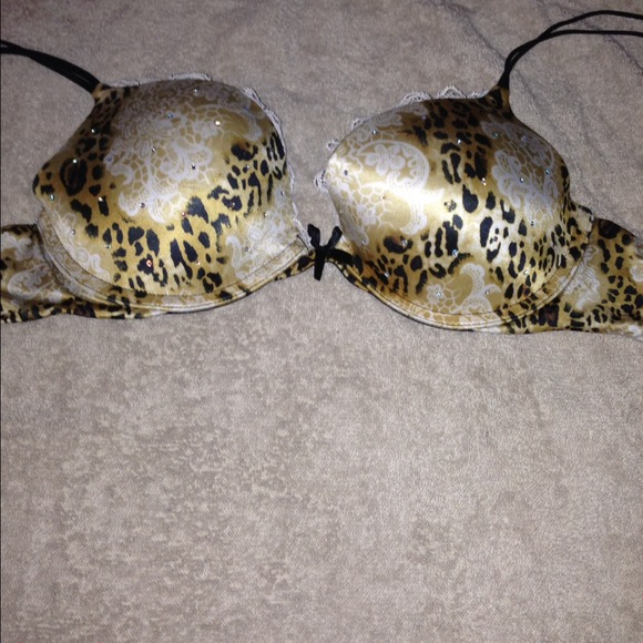 Slightly used bra - Picture 1 of 1