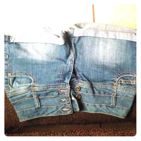 High waisted cuffed Denim shorts