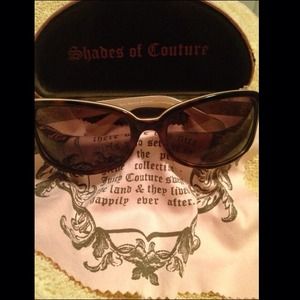 🚫SOLD🚫 Juicy Couture sunglasses with case.