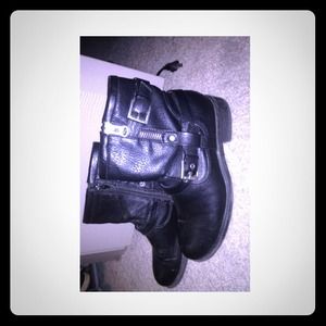 Black Boots