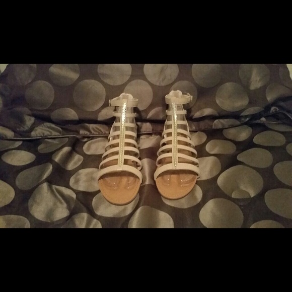 GLADIATOR SANDALS (NWOT)