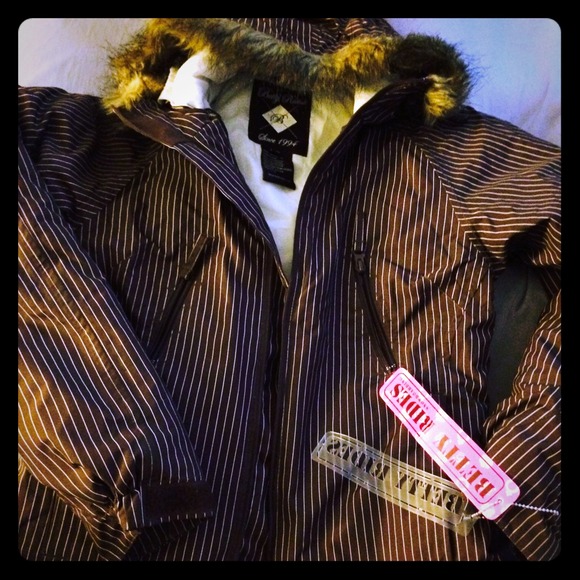 betty rides Jackets & Blazers - Brand New Betty Rides Snowboard Ski Jacket Small