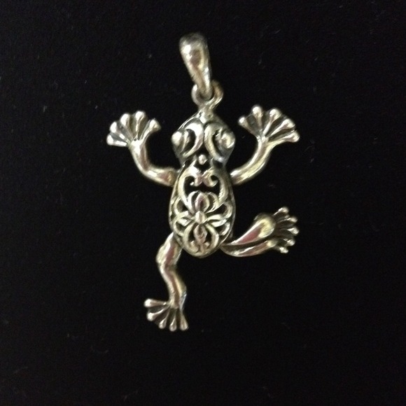 Jewelry - Vintage Sterling Silver Frog Pendant (Reserved)