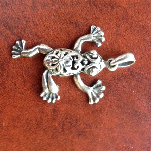 Vintage Sterling Silver Frog Pendant (Reserved) - Picture 2 of 3