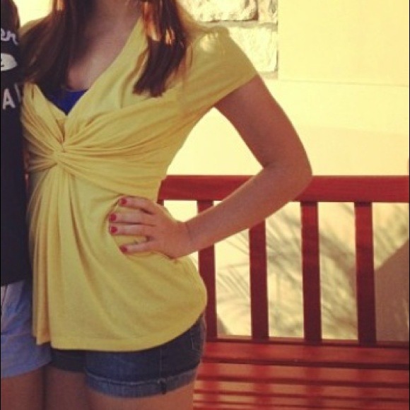 Yellow top - Picture 2 of 2