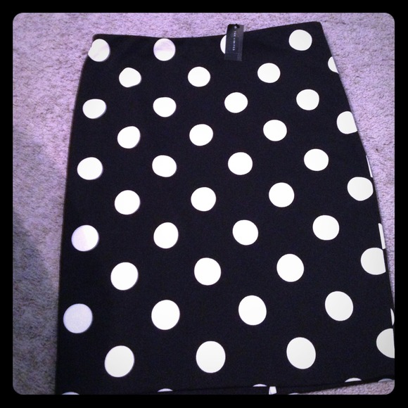 Black & white polka dot pencil skirt