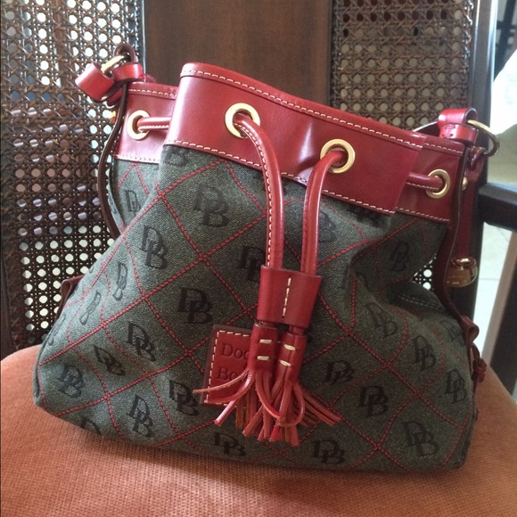dooney & burke pocketbook