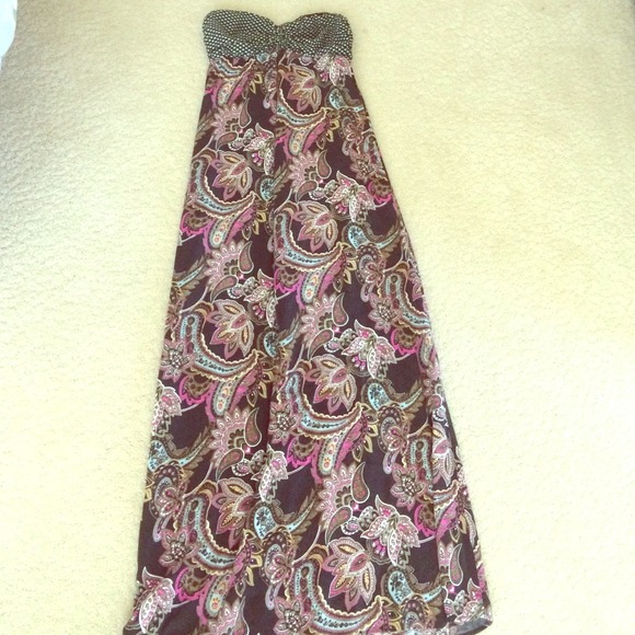 Sold!!Gorgeous paisley maxi!