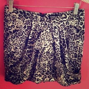 Bebe silk skirt size 2