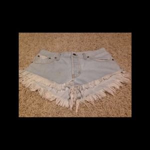 Size M Runwaydreamz pale high waisted shorts.