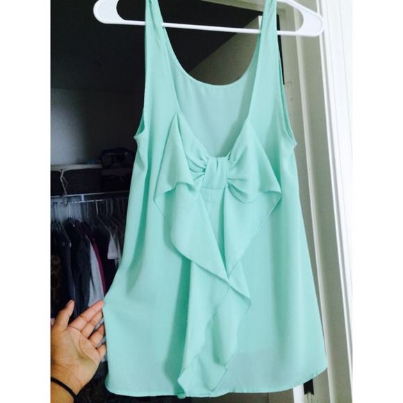 Everly Tank Top - Picture 4 of 4