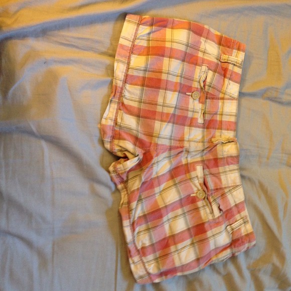 Plaid hollister shorties! - Picture 2 of 3