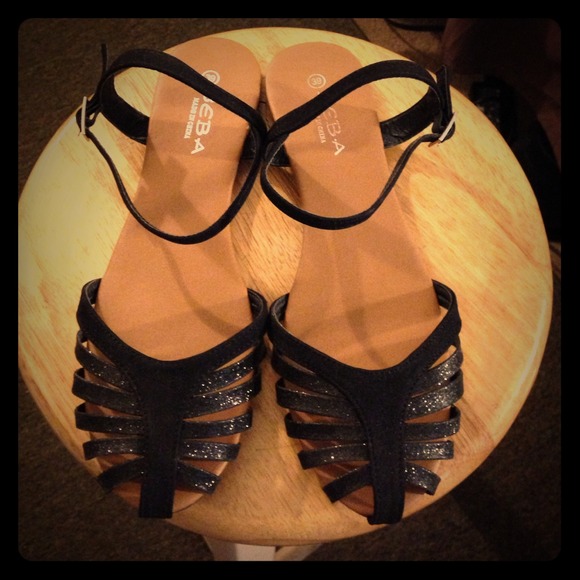 Black Flat Sandals