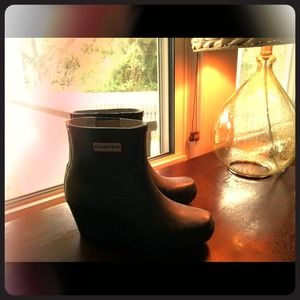 Hunter Aston Ankle Boots in Graphite