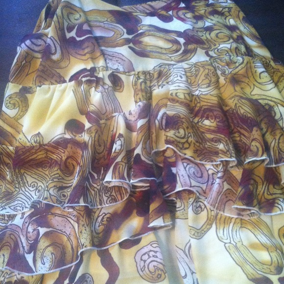 Ruffled Top - Picture 3 of 3